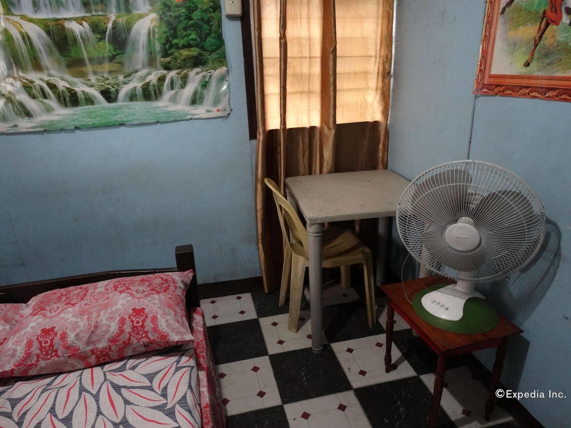 Quoyas Inn Davao City Exteriör bild